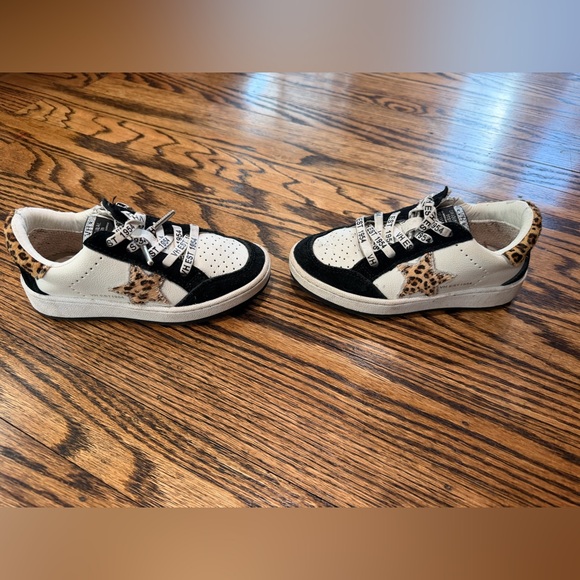 Vintage Havana Girl's Bailey Star Sneakers - Black, White, and Leopard, Size 12 - Picture 7 of 14